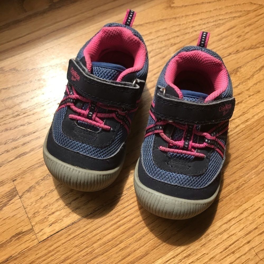 🌸2/$25🌸Cute runners